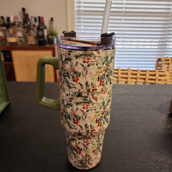 Insulated Tumbler with Straw - Picture 1 of 4